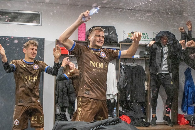 2024歐預賽第2輪英格蘭2-0烏克蘭 薩卡傳射＋世界波凱恩建功 三獅軍團開局兩連勝位居榜首！.